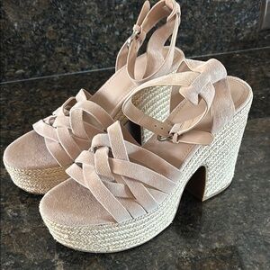 New Marc Fisher Cream Platform Sandals with Block Heel leather 9.5